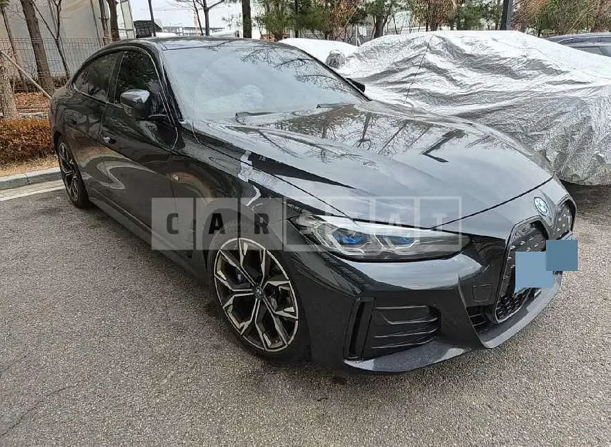 Photo 2 of 14: 2023 BMW i4 eDrive40 — Korean insurance auction