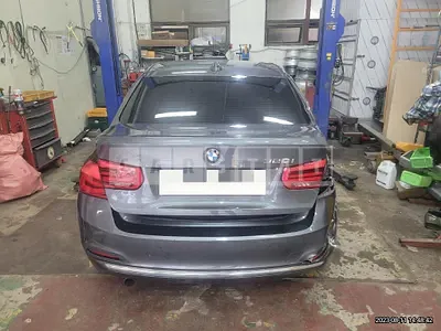Photo 1 of 31: 2017 BMW 320i, VIN WBA8A9107JAD29521 — Korean insurance auction