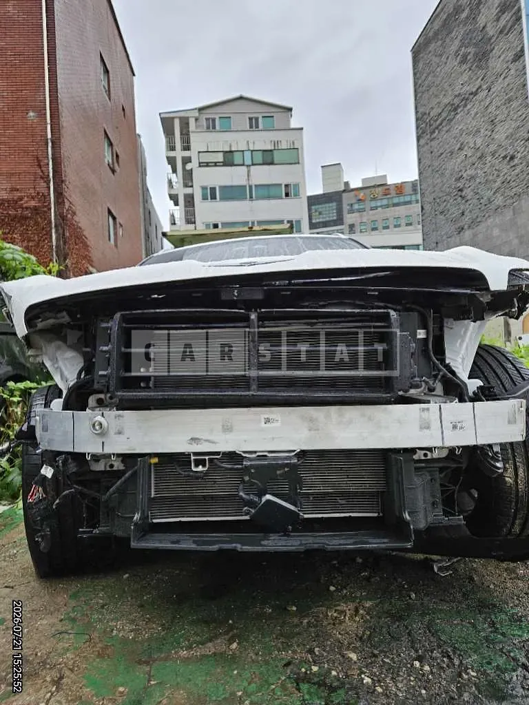 Photo 2 of 15: 2024 Genesis GV70 — Korean insurance auction