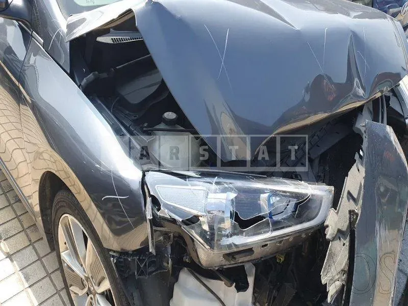 Photo 2 of 24: 2019 Hyundai Modern Ionic — Korean insurance auction