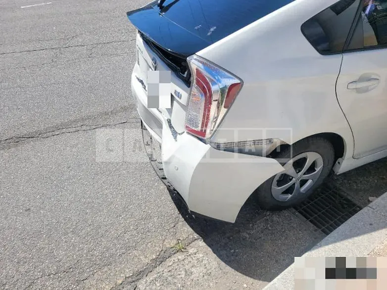 Photo 2 of 9: 2015 Toyota Prius — Korean insurance auction