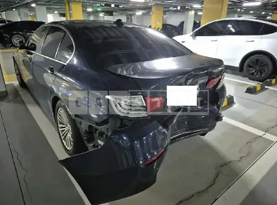 Photo 2 of 13: 2015 BMW 520d xDrive — Korean insurance auction