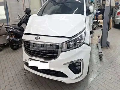Photo 1 of 50: 2020 Kia Carnival — Korean insurance auction