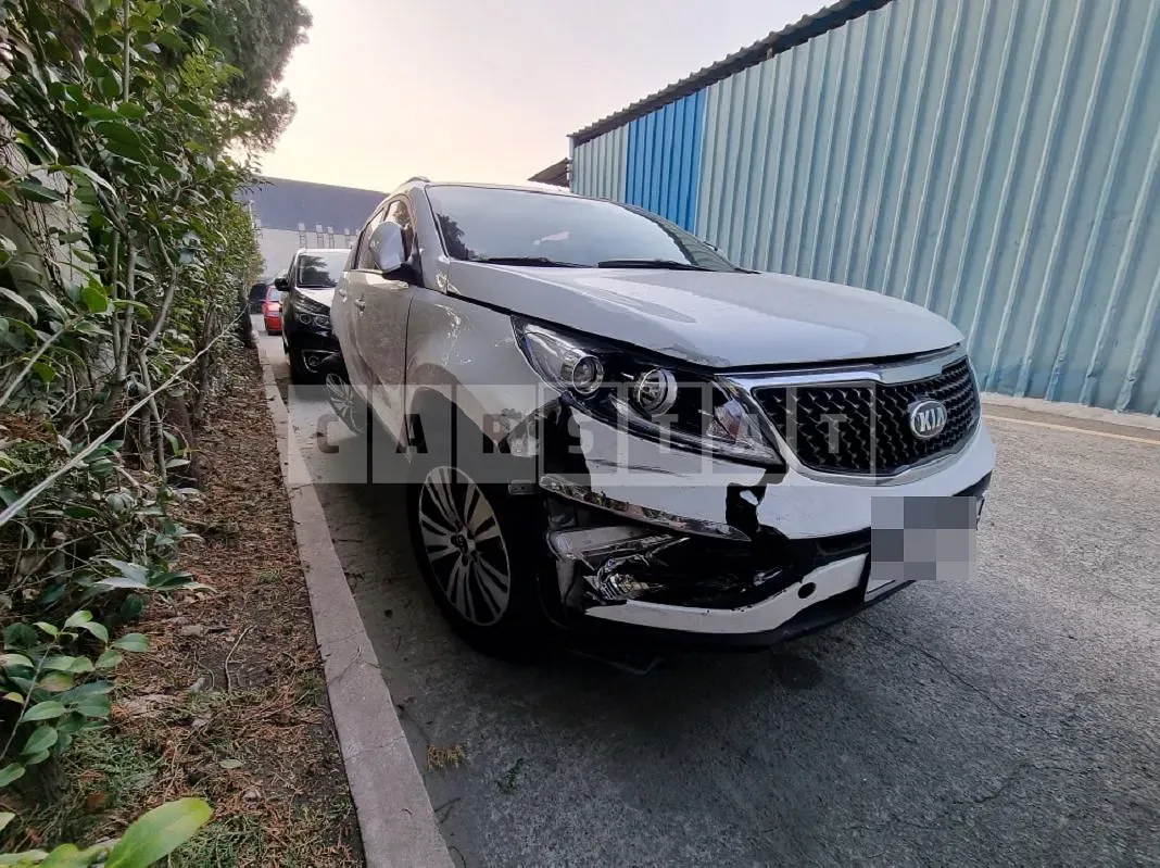Photo 2 of 6: 2014 Kia Sportage R — Korean insurance auction
