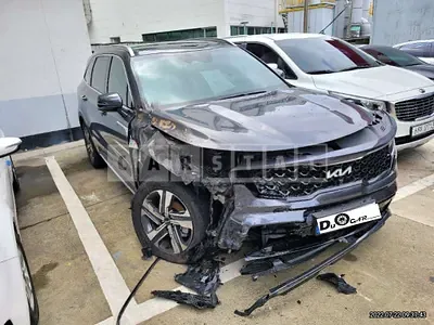 Photo 1 of 18: 2022 Kia Sorento, VIN KNARH81GBNA076989 — Korean insurance auction
