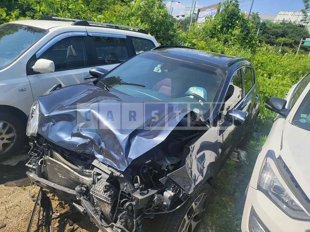 Photo 2 of 16: 2017 Kia Sportage, VIN KNAPR813DJK378979 — Korean insurance auction