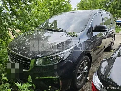 Photo 1 of 17: 2018 Kia Carnival Limousine — Korean insurance auction