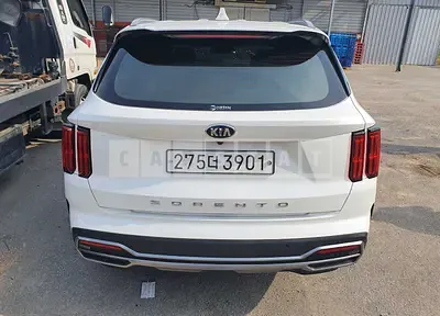 Photo 1 of 23: 2021 Kia Sorento, VIN KNARK81BGMA038540 — Korean insurance auction