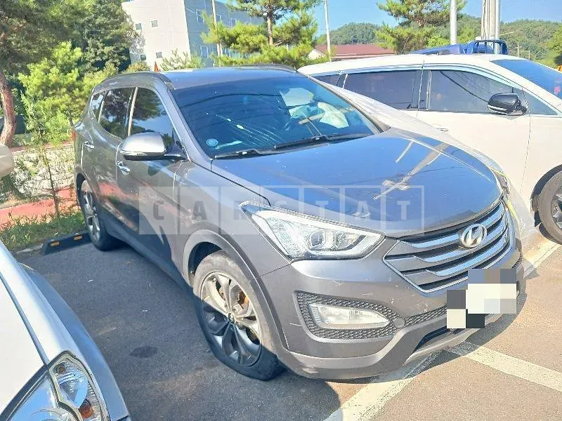 Photo 2 of 14: 2015 Hyundai Santa Fe DM 2.0 — Korean insurance auction