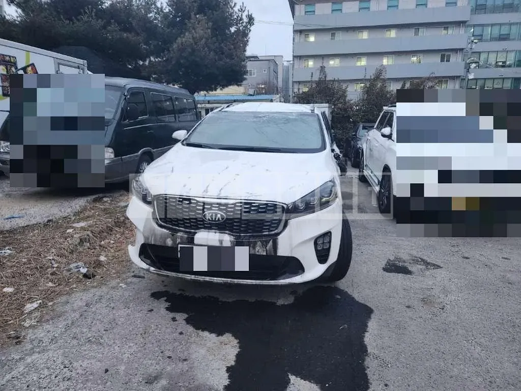 Photo 2 of 11: 2018 Kia Sorento 2.2 (4WD) — Korean insurance auction