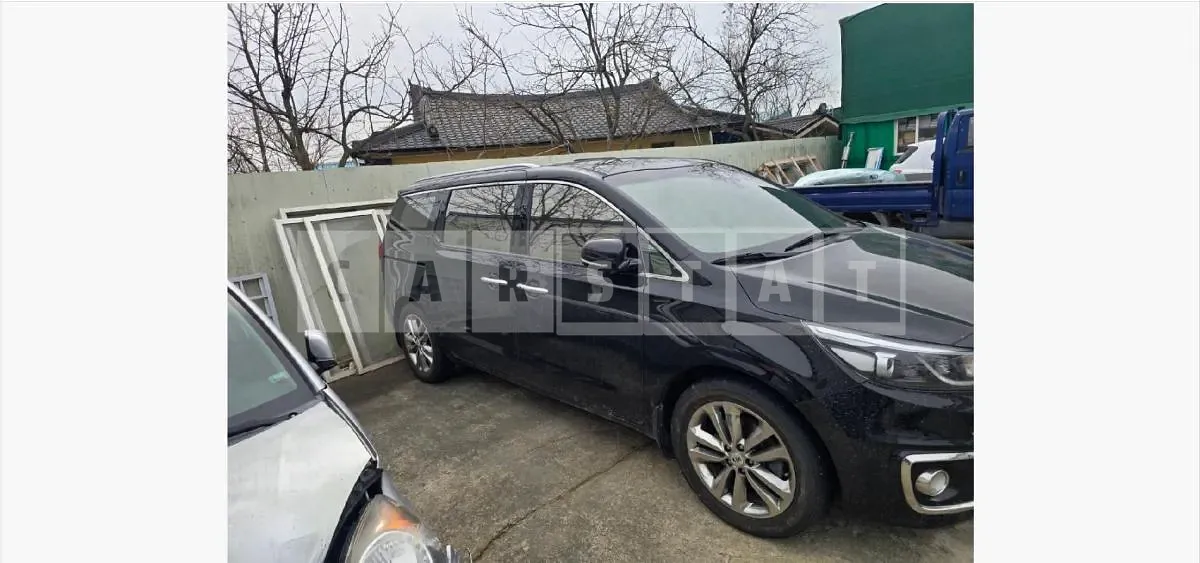 Photo 2 of 23: 2016 Kia Carnivals — Korean insurance auction