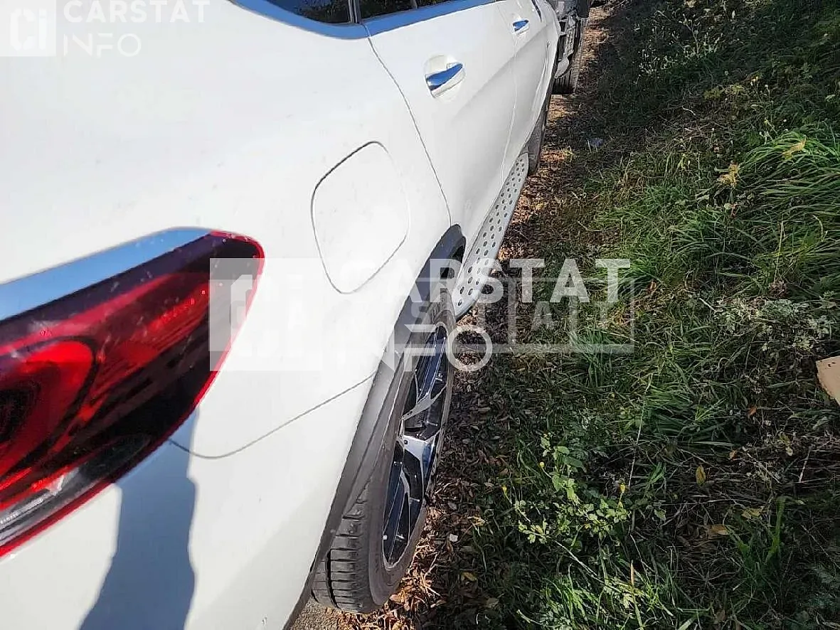 Photo 2 of 20: 2020 Mercedes-Benz GLC43 4Matic Coupe, VIN W1N0J6EB0LF834192 — Korean insurance auction