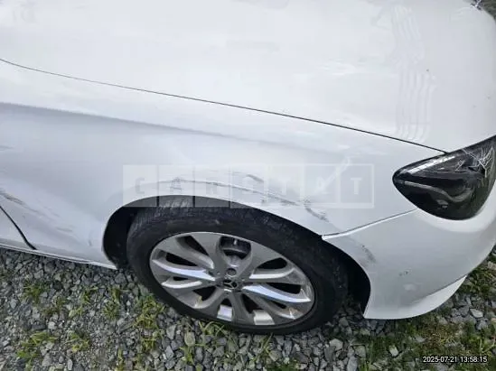 Photo 2 of 26: 2017 Mercedes-Benz E220 d — Korean insurance auction