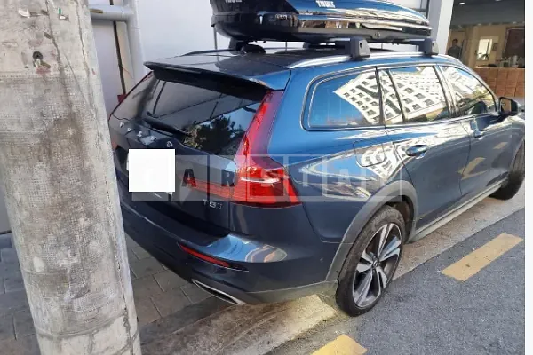 Photo 2 of 6: 2020 Volvo V60CC T5 AWD, VIN YV1ZZ102CL1048202 — Korean insurance auction