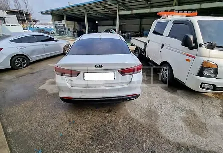 Photo 2 of 14: 2016 Kia K5, VIN KNAGX411BGA069867 — Korean insurance auction