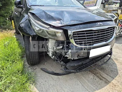 Photo 1 of 18: 2017 Kia Carnival, VIN KNAMB81ABJS416269 — Korean insurance auction