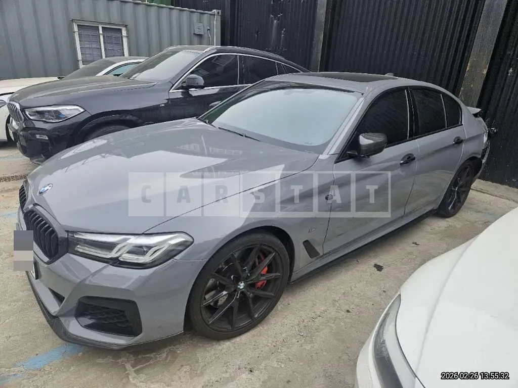 Photo 2 of 47: 2021 BMW 530i — Korean insurance auction