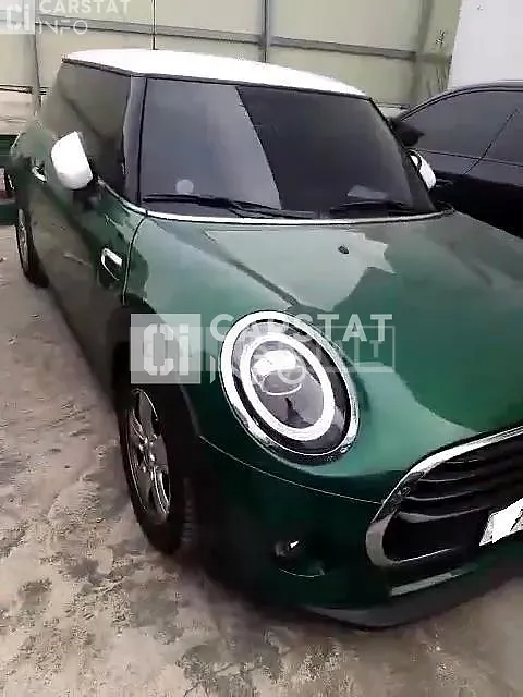 Photo 2 of 13: 2020 MINI Cooper, VIN WMWXR7105M2N31004 — Korean insurance auction