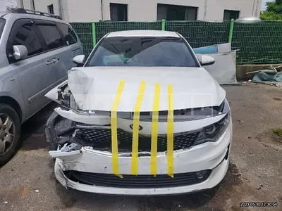 Photo 1 of 15: 2016 Kia K5, VIN KNAGX411BGA104308 — Korean insurance auction