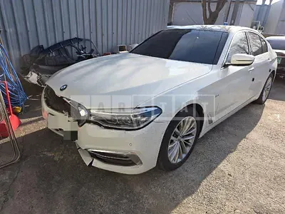 Photo 1 of 19: 2017 BMW 520d — Korean insurance auction