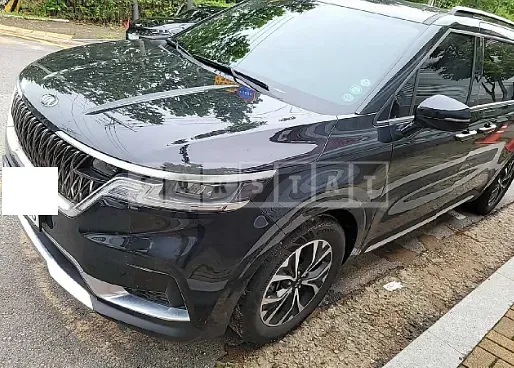 Photo 2 of 18: 2021 Kia Carnival, VIN KNANE81BBMS025240 — Korean insurance auction