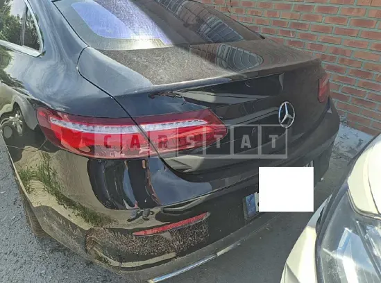 Photo 2 of 18: 2018 Mercedes-Benz E220d Coupe — Korean insurance auction