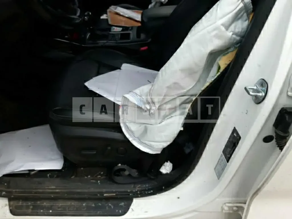 Photo 2 of 50: 2017 Kia Sorento, VIN KNAPS81ABHA351463 — Korean insurance auction