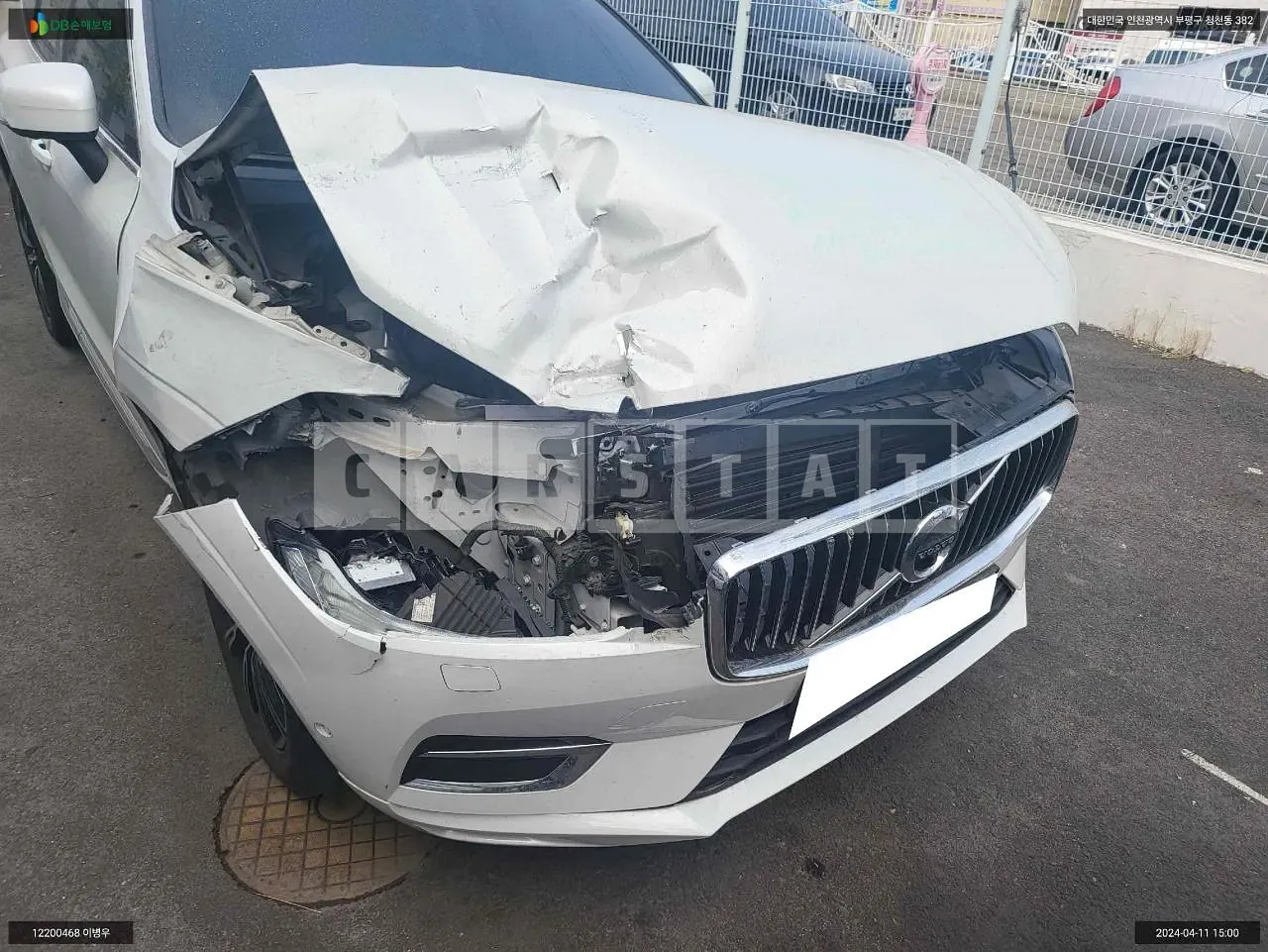 Photo 2 of 20: 2017 Volvo XC60D4, VIN YV1UZA8ACJ1006592 — Korean insurance auction