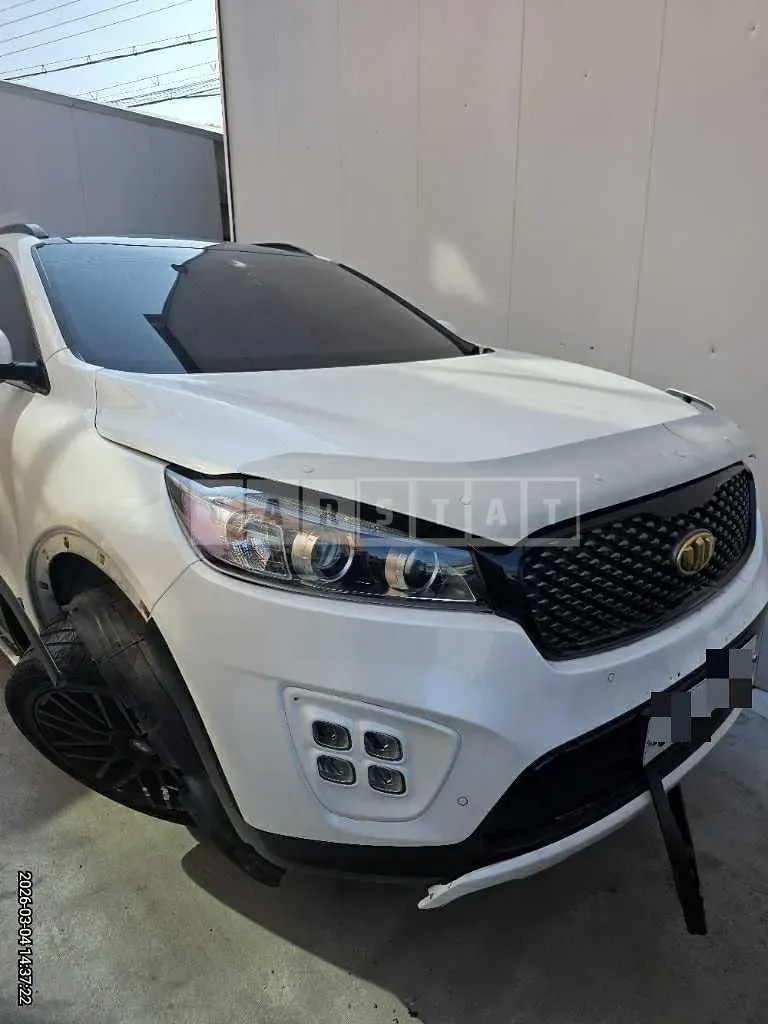 Photo 2 of 6: 2016 Kia Sorento 4WD — Korean insurance auction