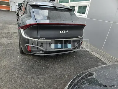 Photo 1 of 18: 2022 Kia EV6 4WD — Korean insurance auction