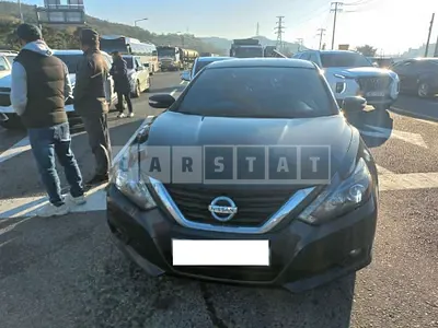Photo 1 of 4: 2017 Nissan Altima 2.5, VIN 1N4AL3AP1HC284814 — Korean insurance auction