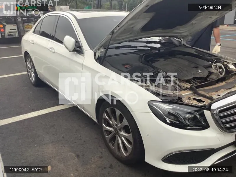 Photo 2 of 11: 2018 Mercedes-Benz E220 d, VIN WDDZF0EB7JA374011 — Korean insurance auction