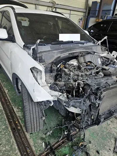 Photo 1 of 9: 2015 Hyundai Santa Fe DM — Korean insurance auction