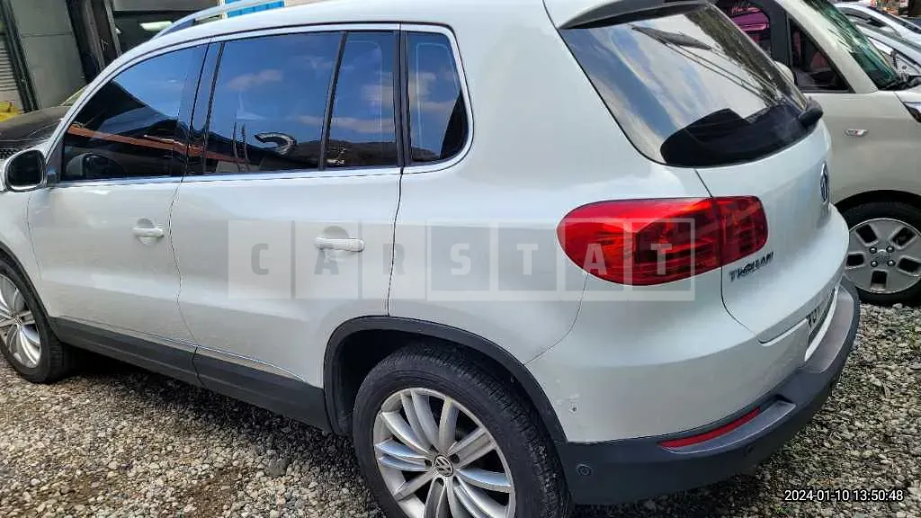 Photo 2 of 8: 2015 Volkswagen Tiguan 2.0 TDI Blue Motion, VIN WVGZZZ5NZFW562945 — Korean insurance auction
