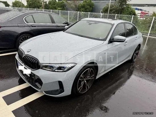 Photo 2 of 9: 2024 BMW 320i — Korean insurance auction