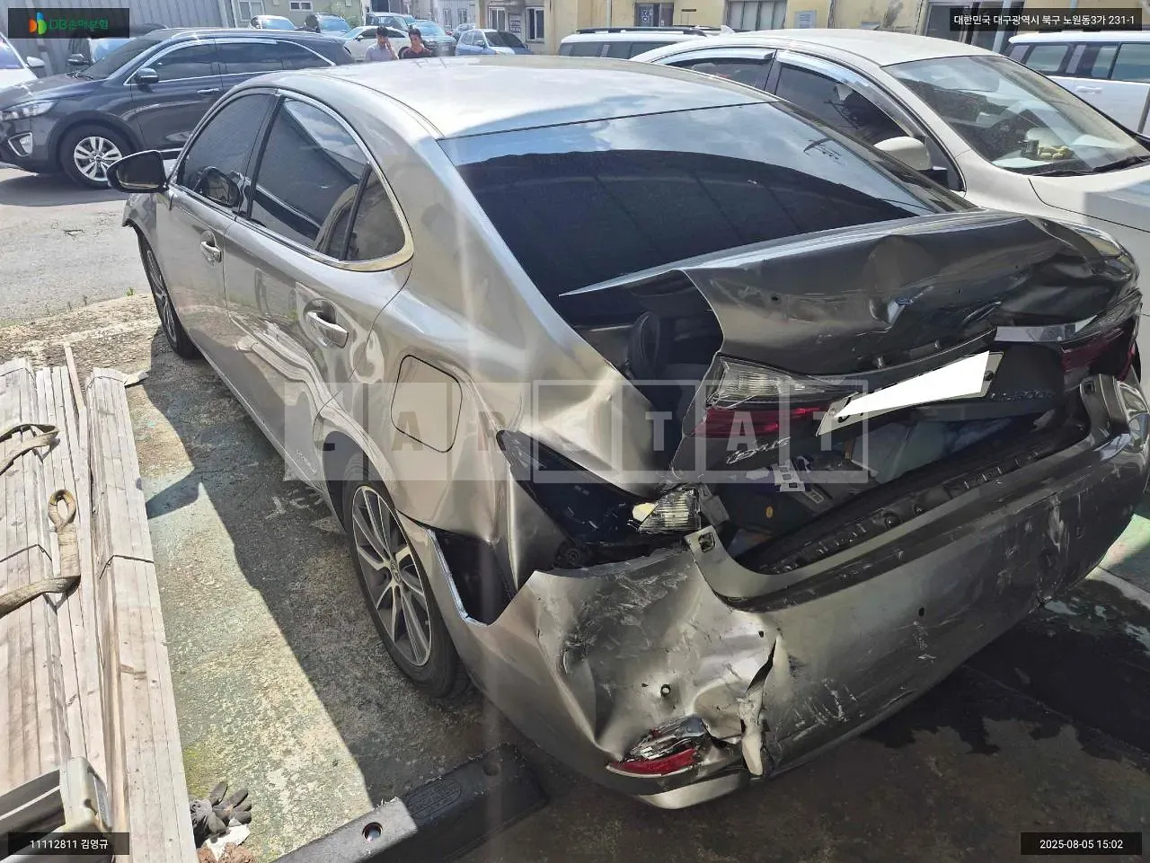 Photo 2 of 6: 2018 Lexus ES300h, VIN JTHBW1GG7J2172207 — Korean insurance auction