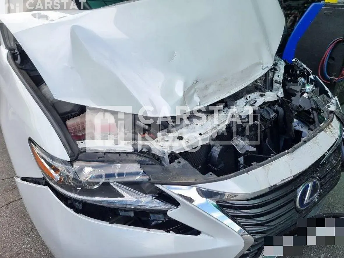 Photo 2 of 17: 2018 Lexus ES300h — Korean insurance auction
