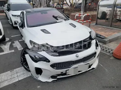 Photo 1 of 36: 2017 Kia Stinger 3.3, VIN KNAE751CDJS001349 — Korean insurance auction