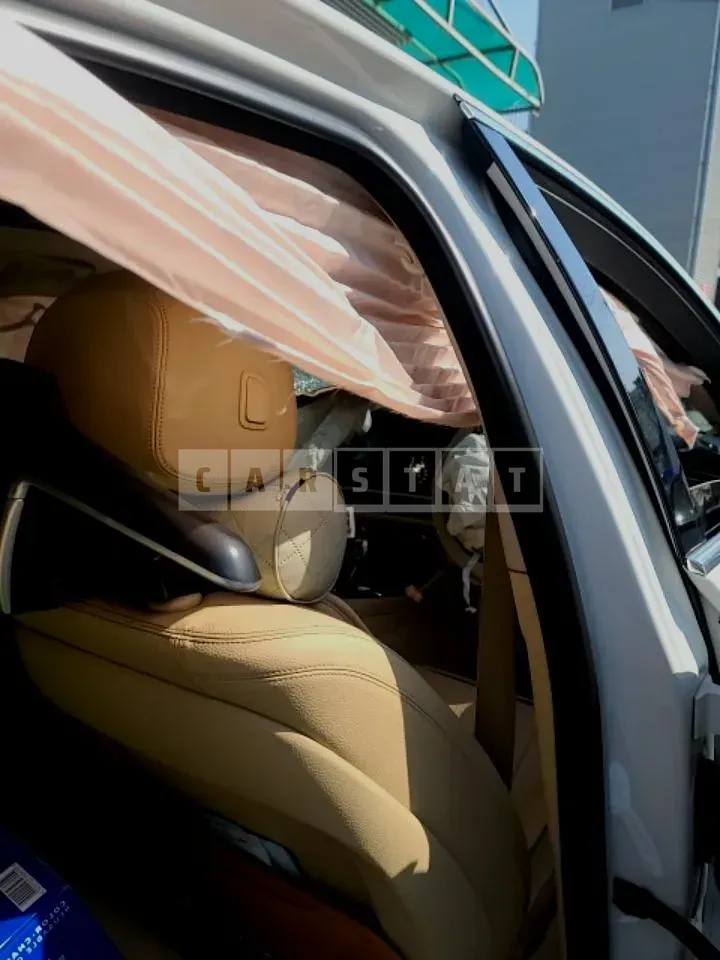Photo 2 of 9: 2015 BMW 520d, VIN WBA5E5107FG059806 — Korean insurance auction