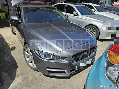 Photo 1 of 20: 2016 Jaguar XE 2.0 d Prestige — Korean insurance auction