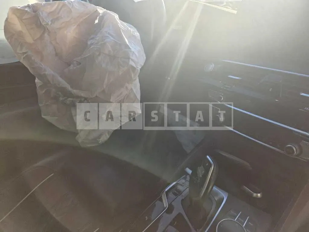 Photo 2 of 19: 2020 BMW 523d — Korean insurance auction
