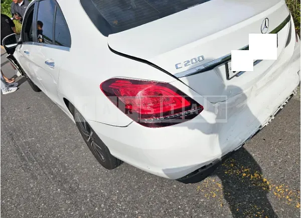 Photo 2 of 26: 2020 Mercedes-Benz C 200 — Korean insurance auction