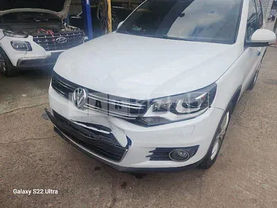 Photo 1 of 16: 2015 Volkswagen Tiguan 2.0 TDI BMT, VIN WVGZZZ5NZGW502812 — Korean insurance auction