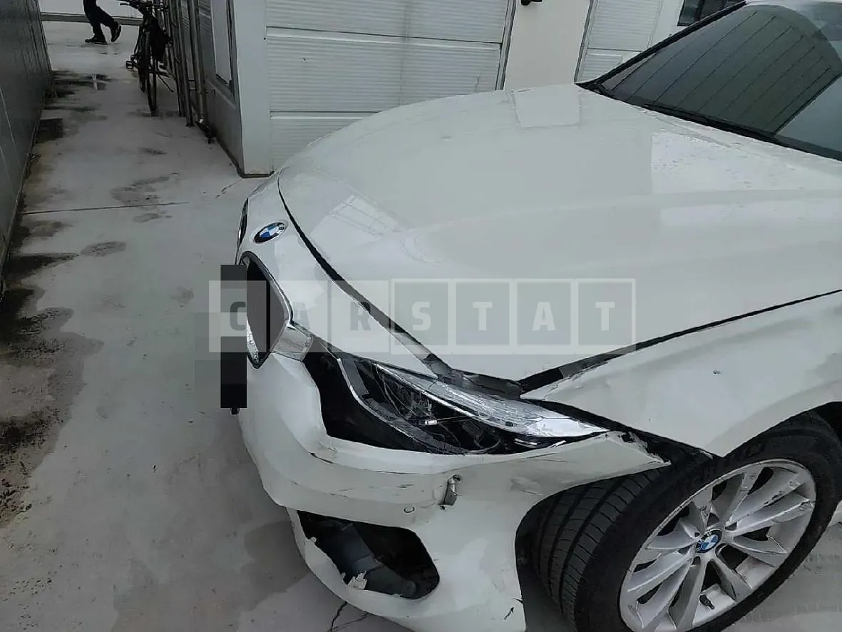 Photo 2 of 11: 2017 BMW 320d — Korean insurance auction