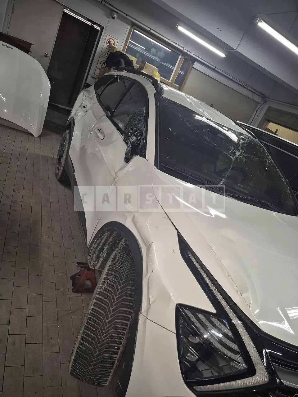 Photo 2 of 46: 2021 Kia Sportage, VIN KNAPV81BGNK000874 — Korean insurance auction
