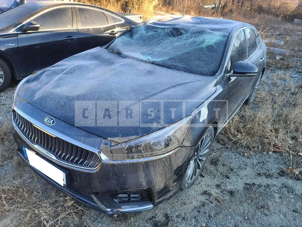 Photo 2 of 12: 2018 Kia K7, VIN KNALB415BJA144803 — Korean insurance auction