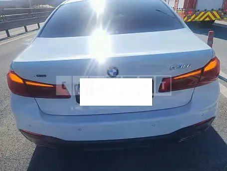 Photo 2 of 5: 2020 BMW 530i xDrive M Sport Package — Korean insurance auction