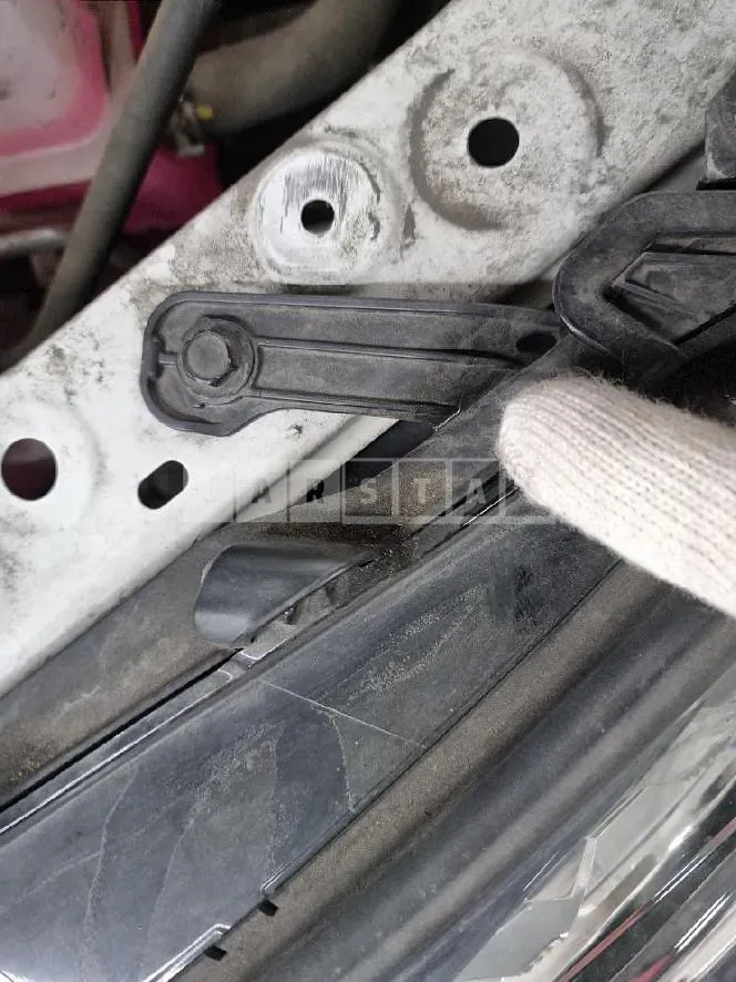 Photo 2 of 3: 2017 Toyota (parts) Camry Hybrid Headlamp, VIN JTNB21HKXJ3000338 — Korean insurance auction