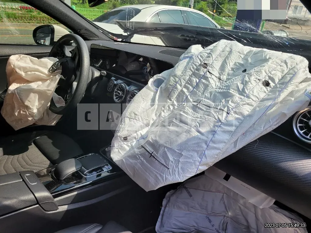 Photo 2 of 15: 2020 Mercedes-Benz A220 Sedan — Korean insurance auction