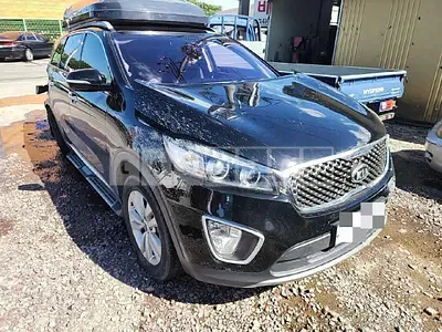 Photo 1 of 12: 2015 Kia Sorento 4WD — Korean insurance auction